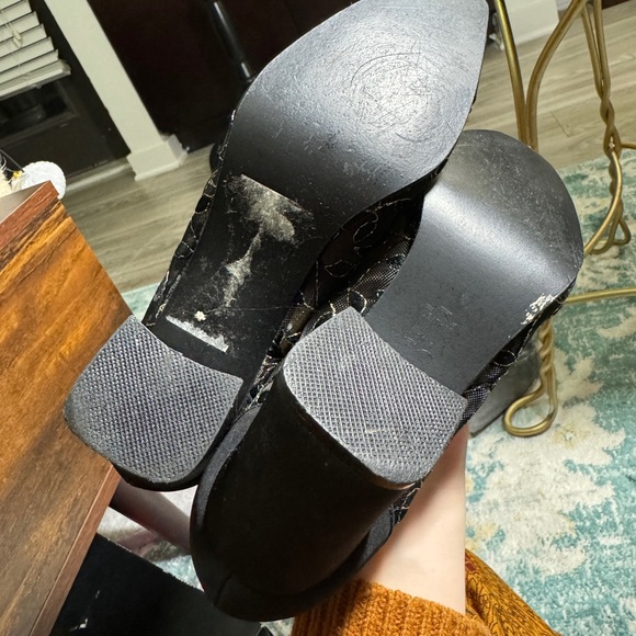 VINTAGE Coup D’Etat 80s square heel embroidered floral pumps - Picture 2 of 5